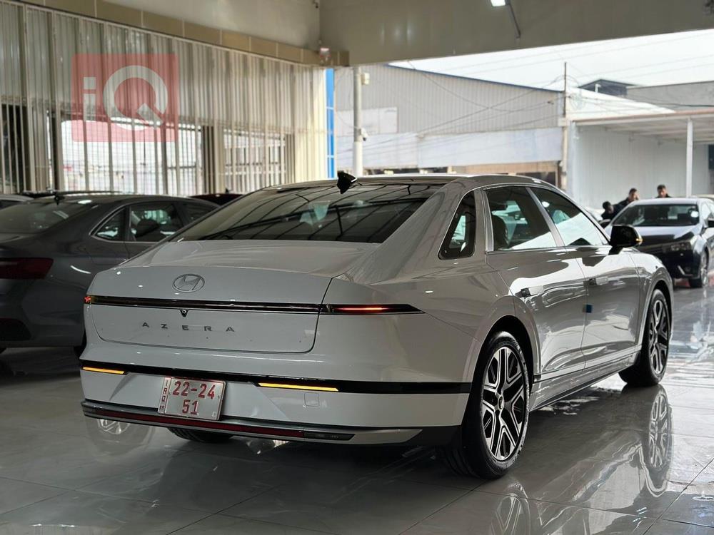 هیوندای ازێرا